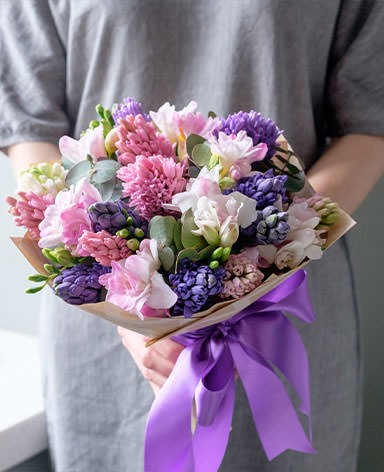 Бесплатная доставка цветов в Зоринске